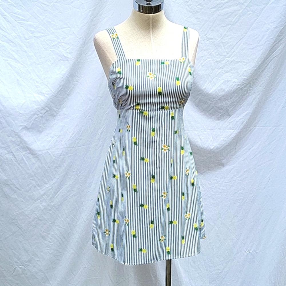 NWT Sadie & Sage sundress,blue pinstripe w pineapples& flower,tie in back,S